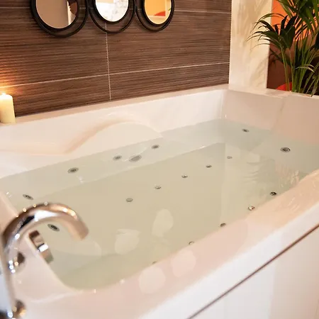 - Le Boudoir Interdit *